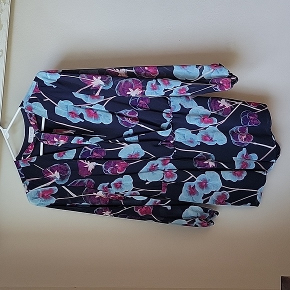 1. State Floral Romper - Picture 1 of 11